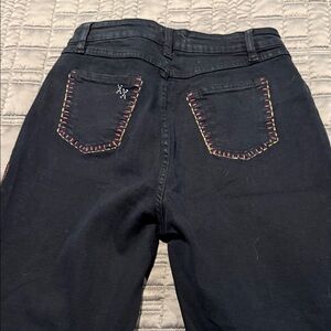 High-Rise Black Women’s Jeans with Multicolor Pocket Stitching